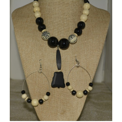 BLACK AND TAN WOODEN BEADED SET NECKLACE & EARRINGS