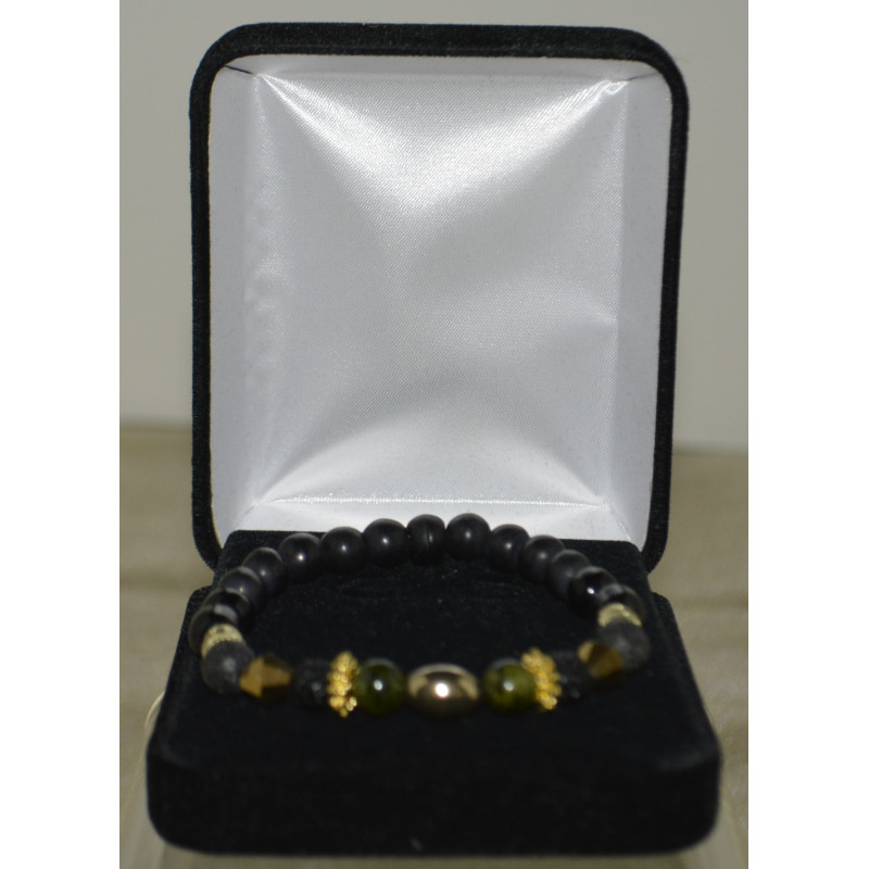 Men's bracelet with green malachite, black & gold beads Men's bracelet with green malachite, black & gold beads